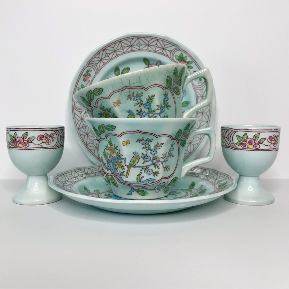 Calyx Ware Singapore Bird VINTAGE 1960s Tea Cup Set Egg Cup Set